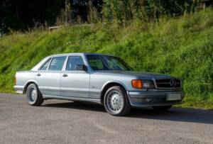 Image 1/101 of Mercedes-Benz 500 SEL (1983)