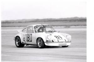 Obraz 31/34 pojazdu Porsche 911 RSR 2.8 (1973)
