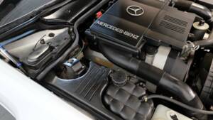 Image 50/51 of Mercedes-Benz 500 SL (1992)