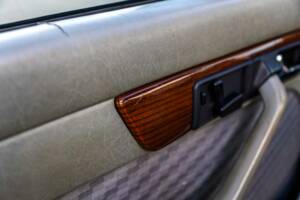 Image 106/175 of Mercedes-Benz 420 SE (1986)