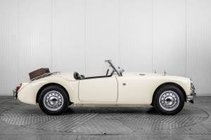 Immagine 12/50 di MG MGA 1600 (1961)