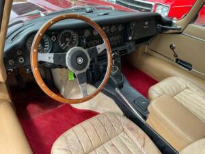 Imagen 13/20 de Jaguar E-Type V12 (2+2) (1971)