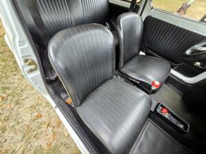 Bild 17/50 von FIAT 500 L (1972)