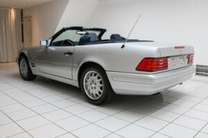 Bild 3/84 von Mercedes-Benz SL 320 (1996)