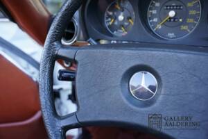 Image 25/50 of Mercedes-Benz 380 SL (1982)