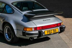 Bild 9/42 von Porsche 911 Carrera 3.2 (1989)