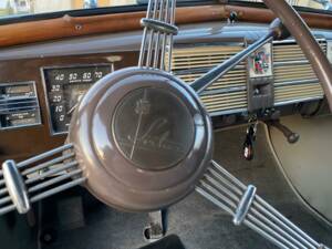 Bild 45/50 von Cadillac V-16 (1938)