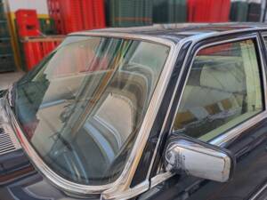 Bild 46/47 von Mercedes-Benz 280 SE (1976)