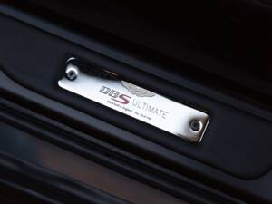 Afbeelding 10/69 van Aston Martin DBS (2012)
