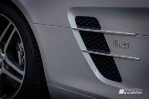 Afbeelding 12/18 van Mercedes-Benz SLS AMG (2011)