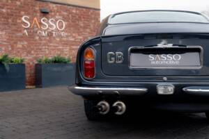 Image 40/79 of Aston Martin DB 6 (1968)