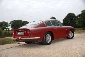 Image 8/23 of Aston Martin DB 6 (1966)