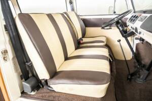 Bild 21/50 von Volkswagen T2b Pickup Double Cabin (1977)