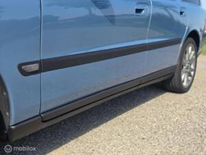 Image 14/40 of Volvo V 70 2.5T (2004)