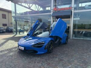 Immagine 18/30 di McLaren 720S (2021)