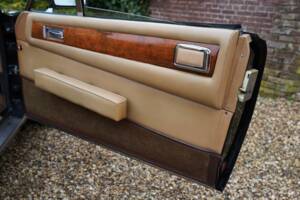 Image 46/50 of Aston Martin V8 Volante (1982)