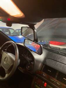 Image 23/49 of Mercedes-Benz S 500 L (1996)