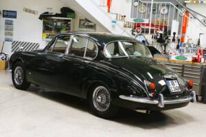 Immagine 5/36 di Jaguar 240 (1968)