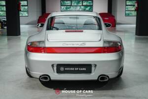 Bild 8/22 von Porsche 911 Carrera 4S (2003)