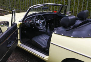 Bild 19/32 von MG MGB (1976)