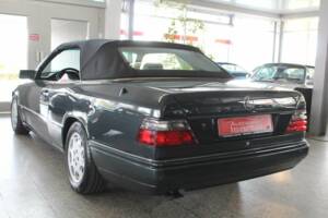 Bild 3/20 von Mercedes-Benz 300 CE-24 (1996)