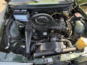 Bild 16/18 von Mercedes-Benz 200 (1983)
