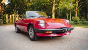 Image 21/32 of Alfa Romeo 1.6 Spider (1989)