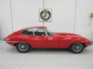 Afbeelding 20/30 van Jaguar E-Type 4.2 (1966)