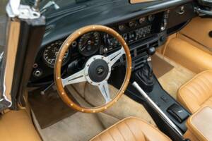 Image 50/50 de Jaguar Type E V12 (1973)