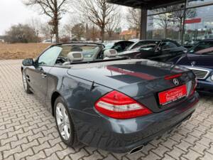 Bild 4/30 von Mercedes-Benz SL 350 (2008)