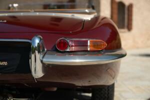 Image 25/50 de Jaguar E-Type 3.8 (1964)