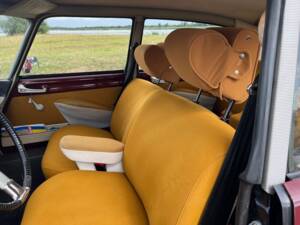 Image 10/16 of Citroën ID 19 (1968)