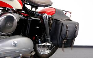 Immagine 35/72 di Harley-Davidson Model KH (1956)
