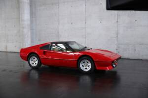 Image 13/50 of Ferrari 308 GTSi (1982)