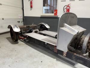 Image 20/25 of Rover 14 (1936)