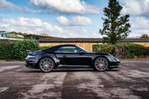 Immagine 13/50 di Porsche 911 Turbo (2015)