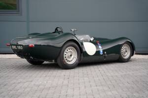 Image 5/50 of Lister Knobbly (1959)