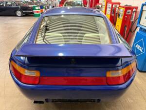 Bild 17/17 von Porsche 928 S4 (1990)