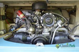 Bild 48/50 von Volkswagen T2b Camper (1976)