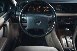 Bild 13/15 von Opel Senator 3,0i 24V (1992)