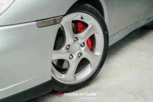 Bild 11/23 von Porsche 911 Carrera 4S (2005)
