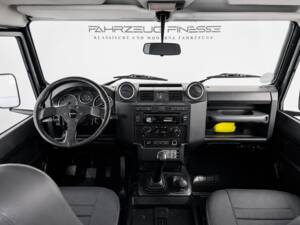 Imagen 26/33 de Land Rover Defender 90 (2014)