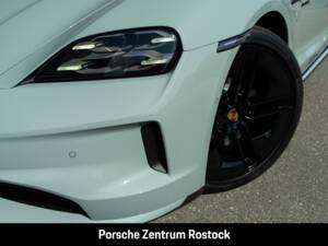 Obraz 5/35 pojazdu Porsche Taycan 4S (1900)