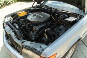 Bild 46/50 von Mercedes-Benz 380 SEC (1982)