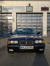 Immagine 36/72 di BMW 328i (1996)
