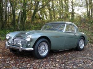 Image 2/32 of Austin-Healey 3000 Mk II (BT7) (1962)