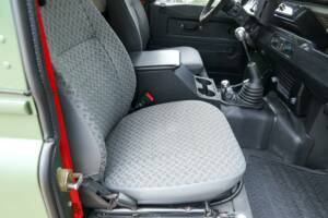 Immagine 40/50 di Land Rover 90 (1990)