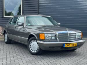Image 26/26 of Mercedes-Benz 420 SEL (1986)