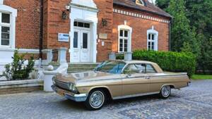 Image 1/21 of Chevrolet Impala Sport Coupe (1962)
