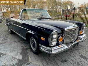 Imagen 9/21 de Mercedes-Benz 280 SE (1970)